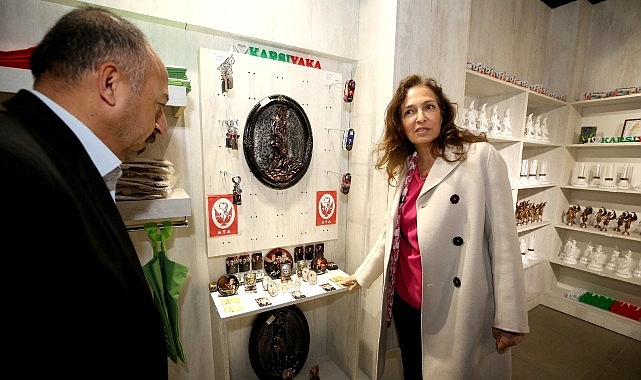 Karşıyaka’nın ‘Dükkan’ına yoğun ilgi- Haber Şafak