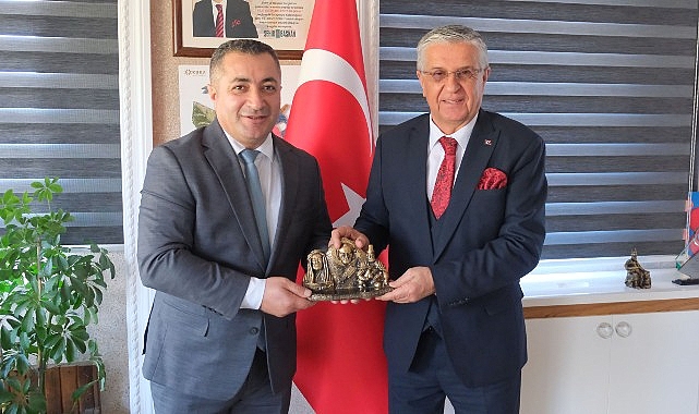 Kemer Alevi Kültür Derneği’nden Başkan Topaloğlu’na ziyaret- Haber Şafak