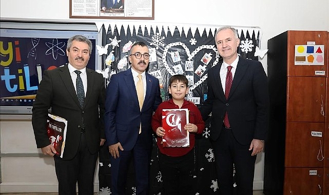 Öğrenciler Karnelerini İnegöl Protokolünden Aldı- Haber Şafak