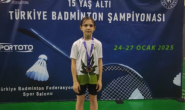 Osmangazili genç badmintoncudan gururlandıran başarı- Haber Şafak