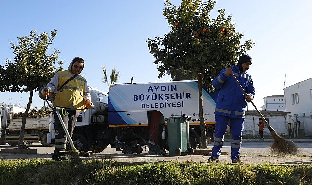 Başkan Çerçioğlu Kuşadası ve Söke’de Yaşayan Vatandaşlara Hizmet Ulaştırmaya Devam Ediyor- Haber Şafak