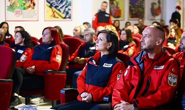 Başkan Kınay’dan depremin yıldönümünde AKUT’a anlamlı ziyaret- Haber Şafak