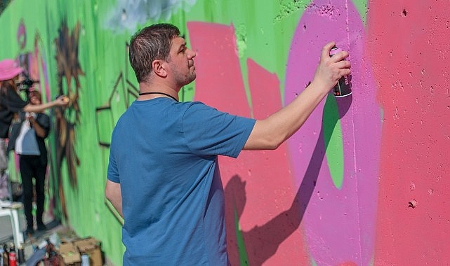 Buca’da grafiti sanatçılarından görsel şölen- Haber Şafak