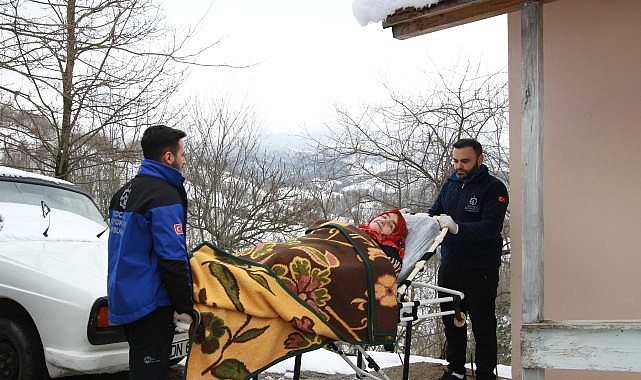 Büyükşehir, Sultan Teyze’yi 13 yıldır hastaneye taşıyor- Haber Şafak