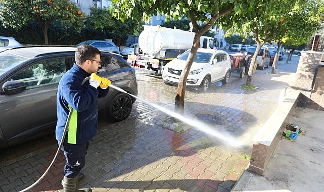 Efes Selçuk sokaklarında temizlik harekâtı- Haber Şafak