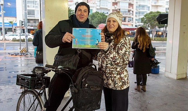Karşıyakalılar işe bisikletle gidiyor- Haber Şafak