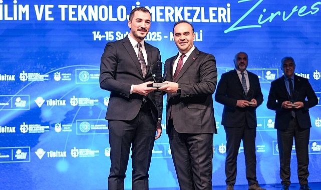 Sanayi ve Teknoloji Bakanı Kacır’dan Konya Bilim Merkezi’ne “En İyi Yenilikçi Uygulamalar” Ödülü- Haber Şafak
