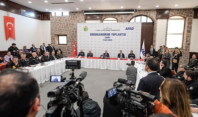 Tugay: İzmir’de riskli yapıların tespiti ve yenilenmesi için üzerimize düşeni yapacağız- Haber Şafak