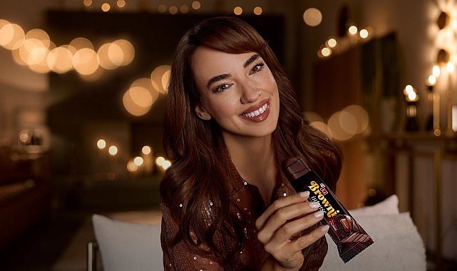 Ünlü Oyuncu Seda Bakan, Eti Brownie Intense’in Yeni Reklam Yüzü Oldu- Haber Şafak