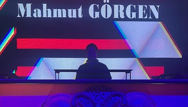 Dans Etmeyen Kalmadı: Mahmut Görgen Butterfly Party’yi Uçurdu!- Haber Şafak