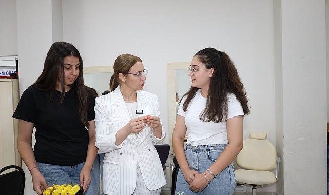 Başkan Vekili Abiş’ten KO-MEK yaz kurslarına ziyaret- Haber Şafak