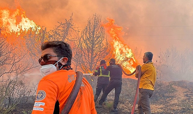 BUCAKUT yangınlarla mücadelede etkin rol alıyor- Haber Şafak