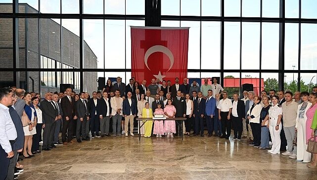 Büyükşehir’e anlamlı plaket- Haber Şafak