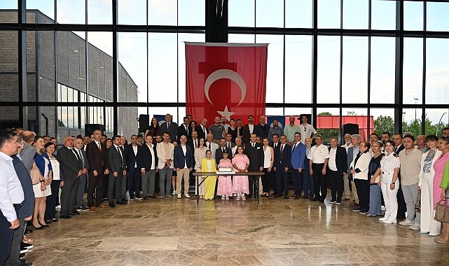 Büyükşehir’e anlamlı plaket- Haber Şafak