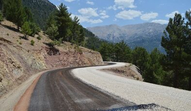 Büyükşehir’in kırsalda yol atağı sürüyor- Haber Şafak