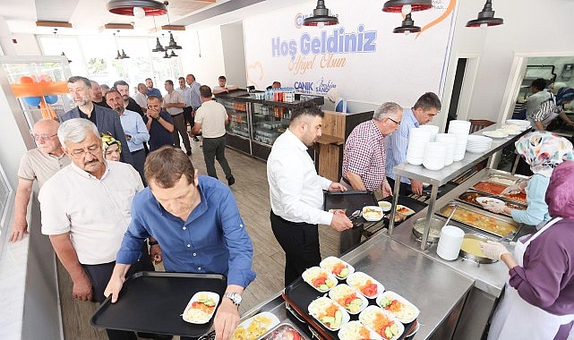 Canik Belediye Başkanı İbrahim Sandıkçı, SBB Meclis Üyelerini Can Sofrası’nda ağırladı. – Haber Şafak