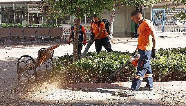 Çankaya kent merkezinde köşe bucak temizlik- Haber Şafak