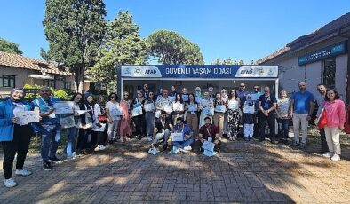 Deprem bölgesi öğretmenlerine afet eğitimi- Haber Şafak