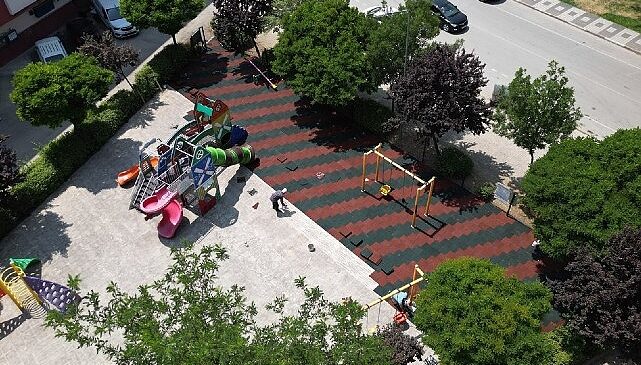 İnegöl’de 7 Mahallede 22 Parkın Zemini Yenileniyor- Haber Şafak