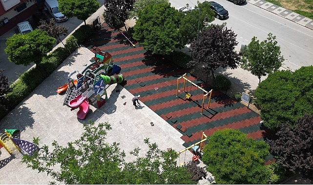 İnegöl’de 7 Mahallede 22 Parkın Zemini Yenileniyor- Haber Şafak