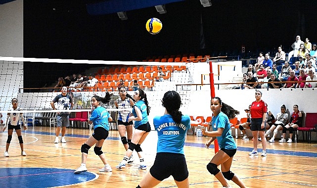 Kemer Belediye Voleybol Takımı galibiyetle başladı- Haber Şafak