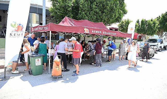Kemer Belediyesi’nden aşure ikramı – Haber Şafak