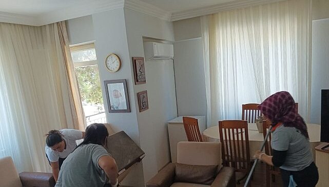 Kemer Belediyesi’nden İhtiyaç Sahiplerine Temizlik Desteği- Haber Şafak