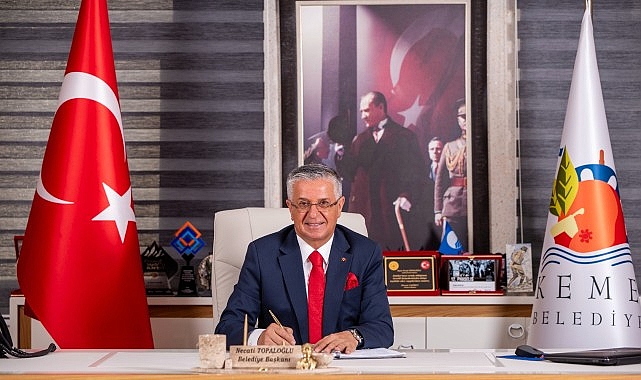 Saygı Öztürk Başkan Topaloğlu’nu köşesine taşıdı- Haber Şafak