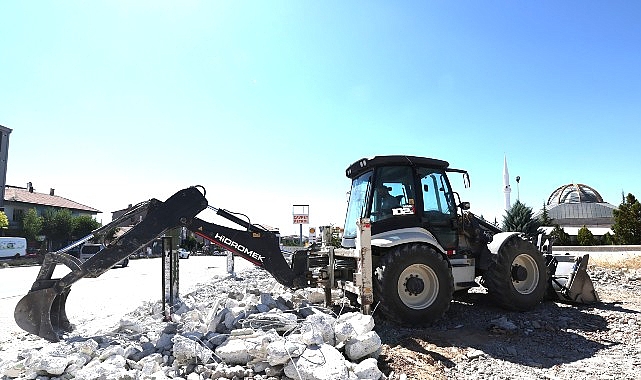 Şehir Mezarlığı Yanındaki Görüntü ve Çevre Kirliliği Gideriliyor- Haber Şafak
