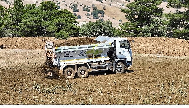 Selçuklu Belediyesi Üreticilere Kamyon Üzeri Gübre Dağıtım Makinesi ile Kolaylık Sağlıyor- Haber Şafak