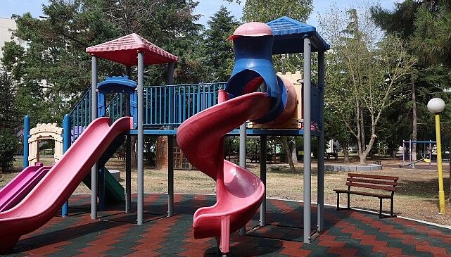 Bakırköy Parkları Yenilenerek Vatandaşlarla Buluştu