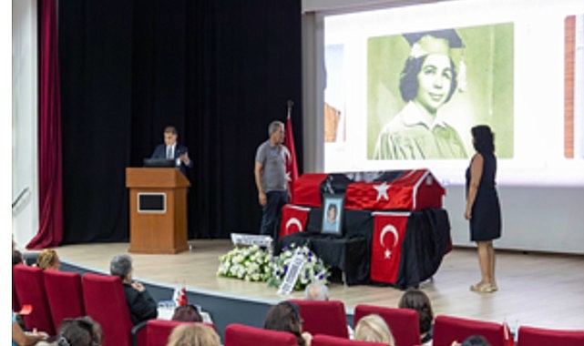 Başkan Tugay, Hocası Emel Tümbay’ı Son Yolculuğuna Uğurladı