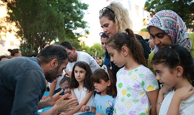 Bayraklı’da Sokak Festivali Çocuklara Unutulmaz Anlar Yaşattı