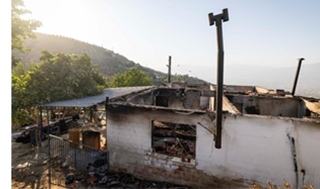 Büyükşehir’den evi yanan aileye yardım eli- Haber Şafak