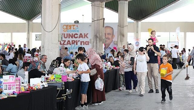 Genç KOMEK İkinci El Oyuncak Pazarı’nda Çocuklar Hem Eğlendi Hem Öğrendi