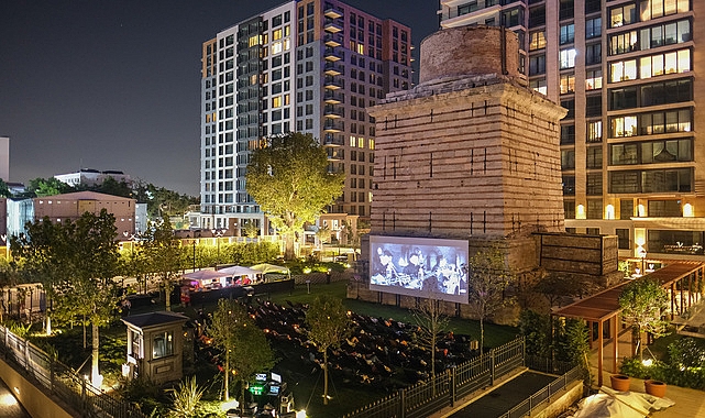 Fişekhane’de Yıldızlar Altında Sinema Keyfi