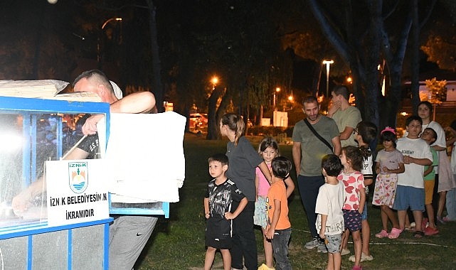 İznik’te Nostaljik Yaz Akşamları Aileleri Buluşturuyor