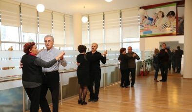 Karşıyaka’da Ücretsiz Salon Dansları Kursu Başlıyor