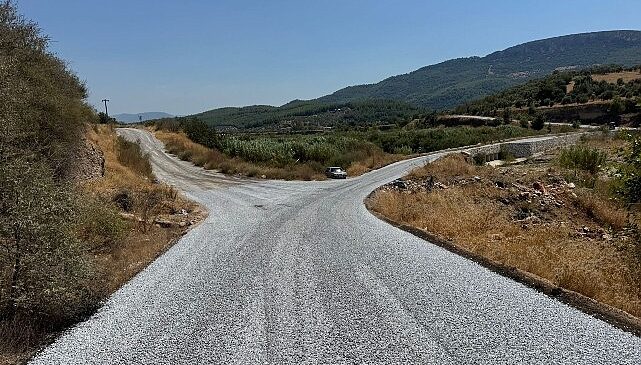 Milas’ta Kırsal Mahallelerin Yolları Yenileniyor