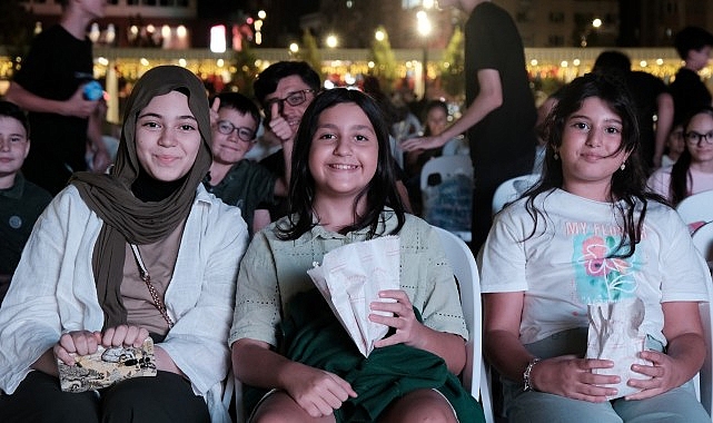 Kocaeli’de Açık Hava Sinemasına Büyük İlgi