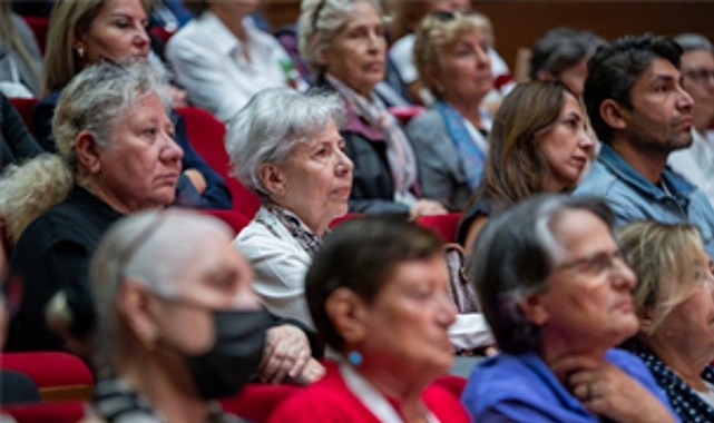 4. Uluslararası 13. Ulusal İzmir İleri Yaş Sempozyumu başladı- Haber Şafak