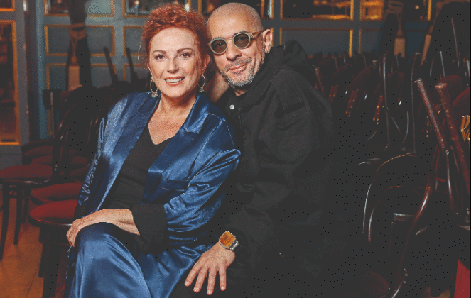 Derya Alabora ve Okan Bayülgen, “Kanlı Kabare”de Sahneyi Paylaşıyor: “Her Seyirciden Sorumludur Kabare Oyuncusu”**