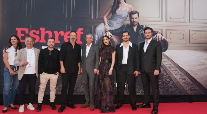 Eşref Ve Nisan’ın Cannes Çıkarması!