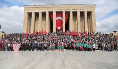 Başkan Özarslan ve Binlerce Keçiörenli Anıtkabir’de Ata’nın Huzurunda- Haber Şafak