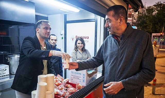 Bornova’da soğuk sabahlar sıcak çorbayla ısınıyor- Haber Şafak