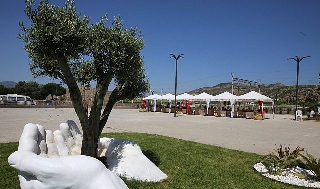 Efes Tarlası Yaşam Köyü’nde Üretici Pazarı Kuruluyor- Haber Şafak