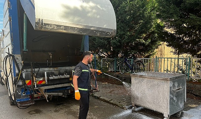 Gölcük’te çöp konteynerleri düzenli olarak temizleniyor- Haber Şafak