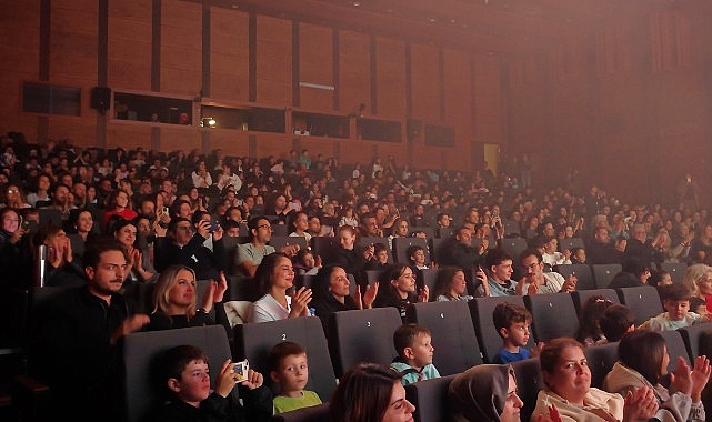 Kocaeli’de perdeler çocuklar için açıldı- Haber Şafak