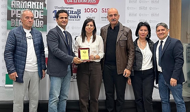 Körfez’in eski oyuncusu Orhan Ak, Kitap Fuarı’nda açıkladı;  “Kocaelispor sayesinde var oldum”- Haber Şafak