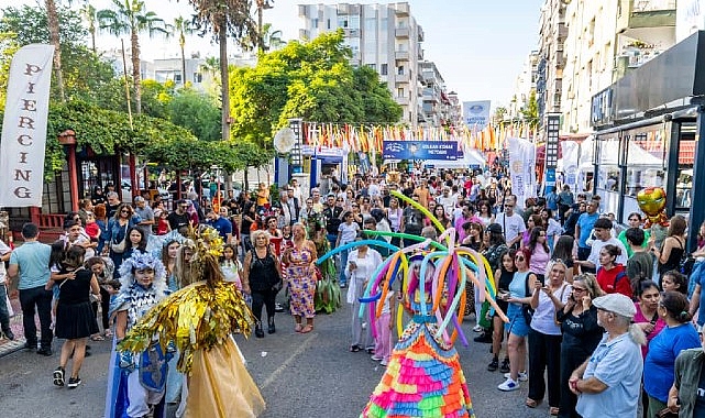 Kushimoto Sokak Sanatçıları Festivali bu yıl da on binlerce kişiyi ağırladı- Haber Şafak